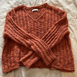 This sweater is super soft material and is as good as new!Brand:Cotton On size S